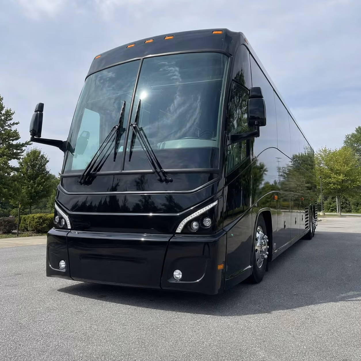 employee shuttles between renton and the seattle tech corridor