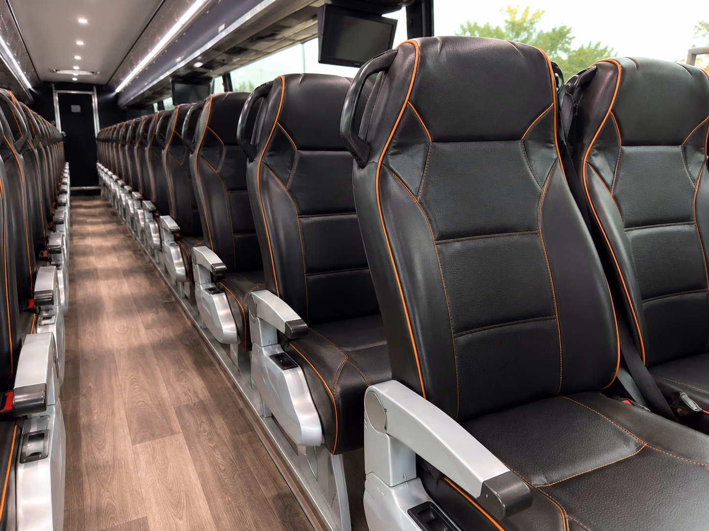 game day shuttles to lumen field and t mobile park from renton