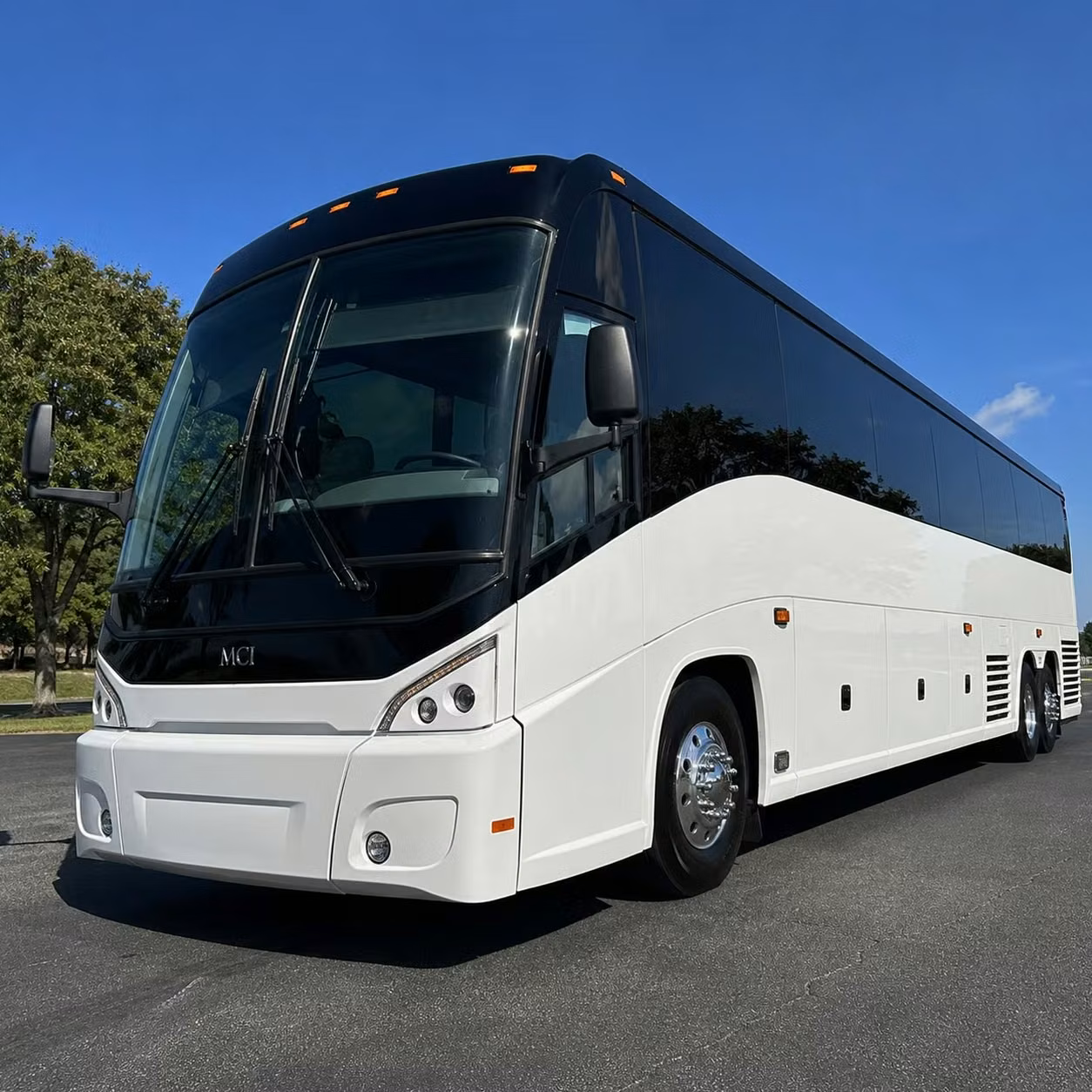 multi day bus rentals for renton groups traveling beyond washington state