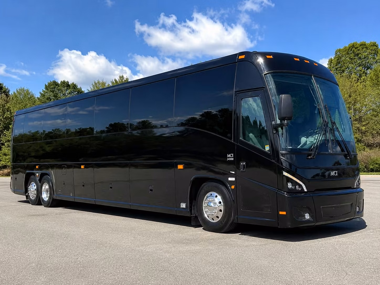 sporting event charter bus rentals from renton to seattle